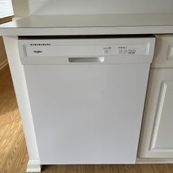 Whirlpool Dishwasher 