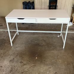 White Computer desk