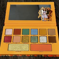 Kylie x Kylie Jenner Wizard of Oz Eyeshadow Palette