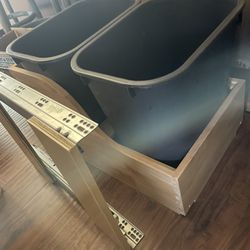 18 Inch Cabinet With Trash Can Insert