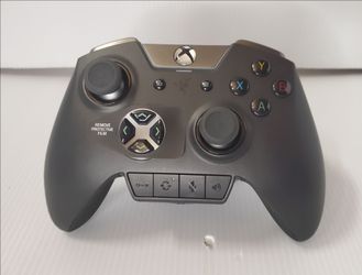 Xbox Competitive Controller  = Like New