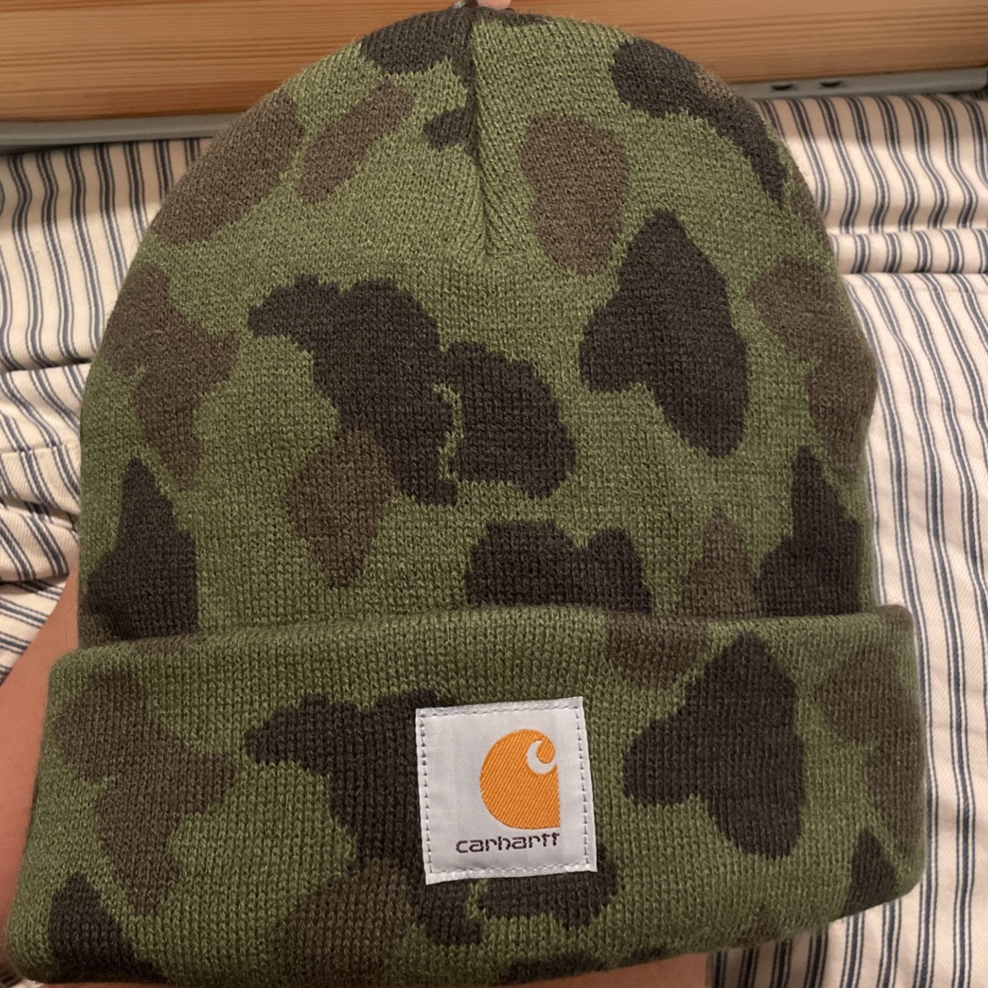 Carhartt camo cheap beanie