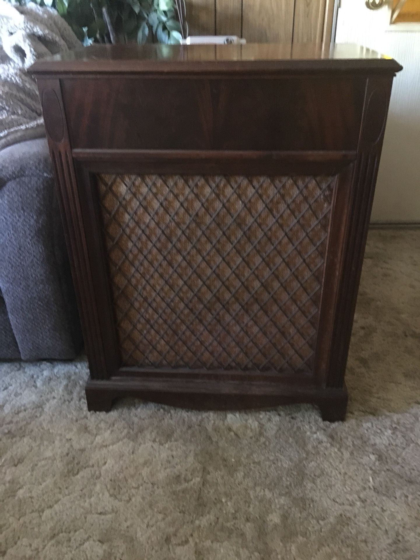 Vintage 1947 Silvertone radio with wire recorder