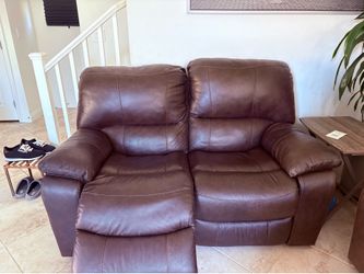 Set of recliners couches