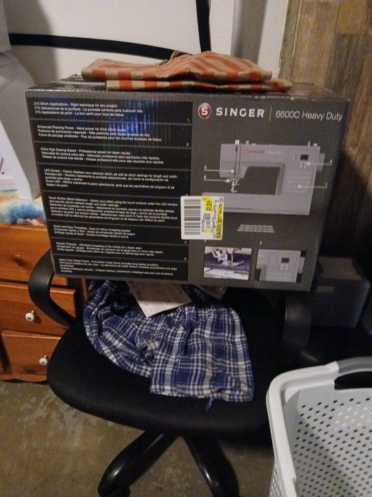 Singer Heavy Duty Sewing Machine 6600c