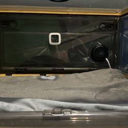 Incubator For Puppies Or Cats 