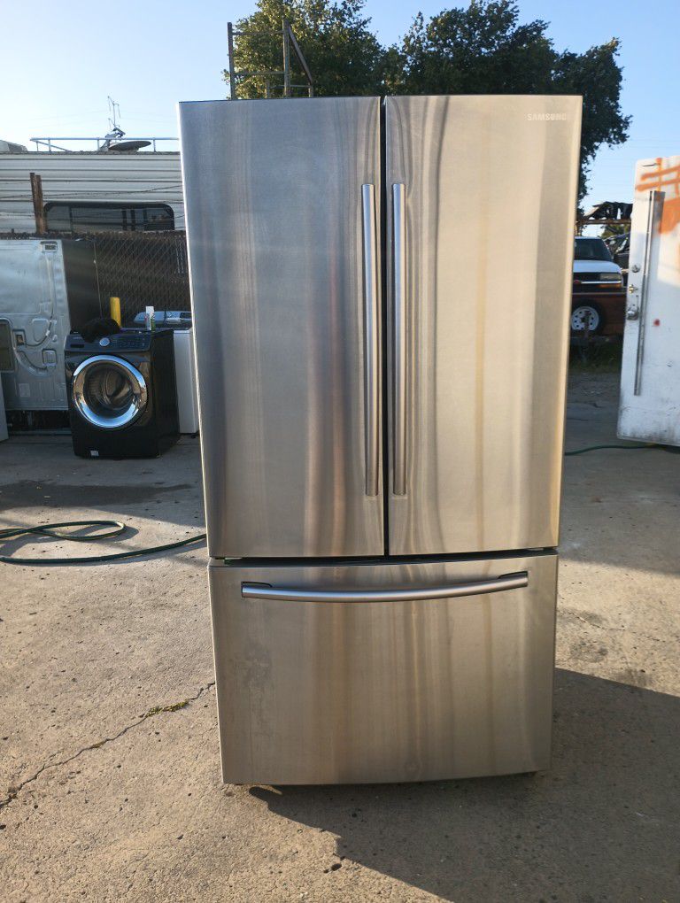 Samsung French Door Refrigerator With Ice 