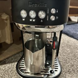 Breville. Warped Machine. Bambino Plus. Black