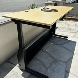 Sit/Stand Height Adjustable Desk