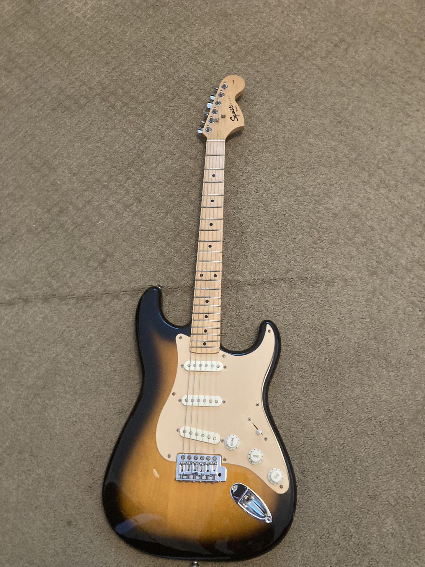Electric Guitar (Squire Stratocaster) 