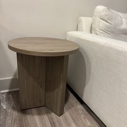 Side Table/ Nightstand 
