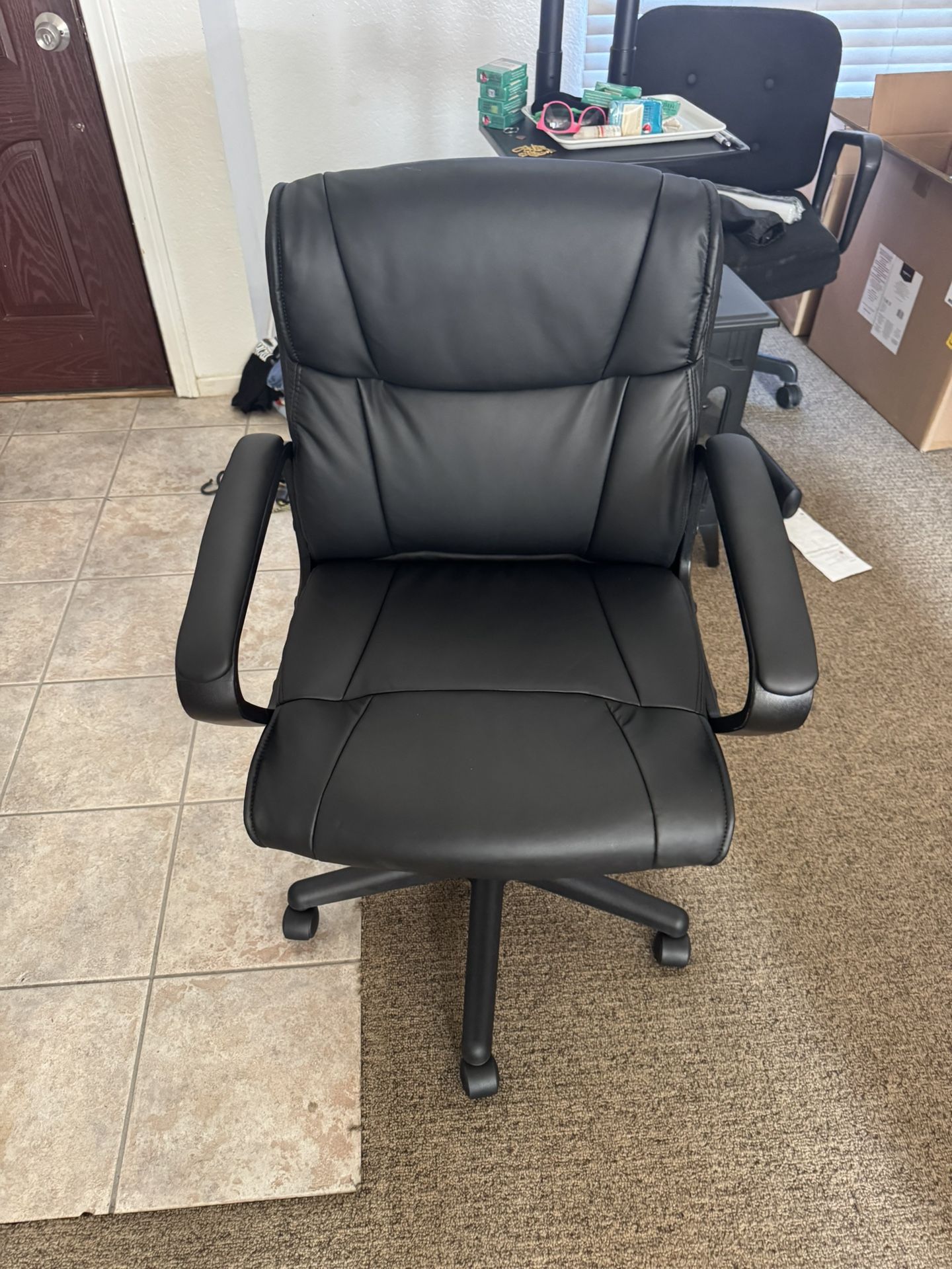 Brand New Black Office Chair – Never Used!