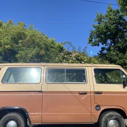 1983 VW Vanagon - Diesel - 5 Speed - VAN LIFE!