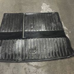 Toyota Highlander cargo liner