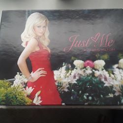 Set de Perfume  by Paris Hilton.
