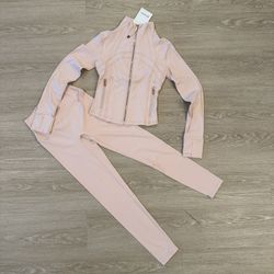 Lululemon Define Set Size 2