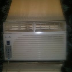 Dryer/Window A/C GREAT BUY AT A LOW PRICE