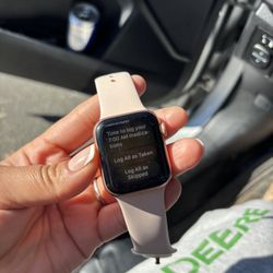 Apple Watch Series 4 44mm Rose Gold 