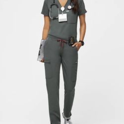 Figs Bonsai Catarina Top And Yola™M High Waisted 2.0 - Petite Skinny Scrub Pants -