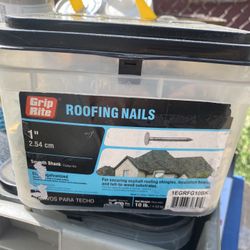 1” Roofing Nails 10lb