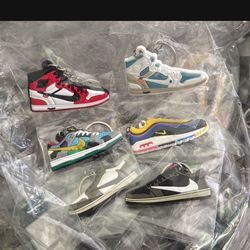 jordan nike adidas yeezy keychains