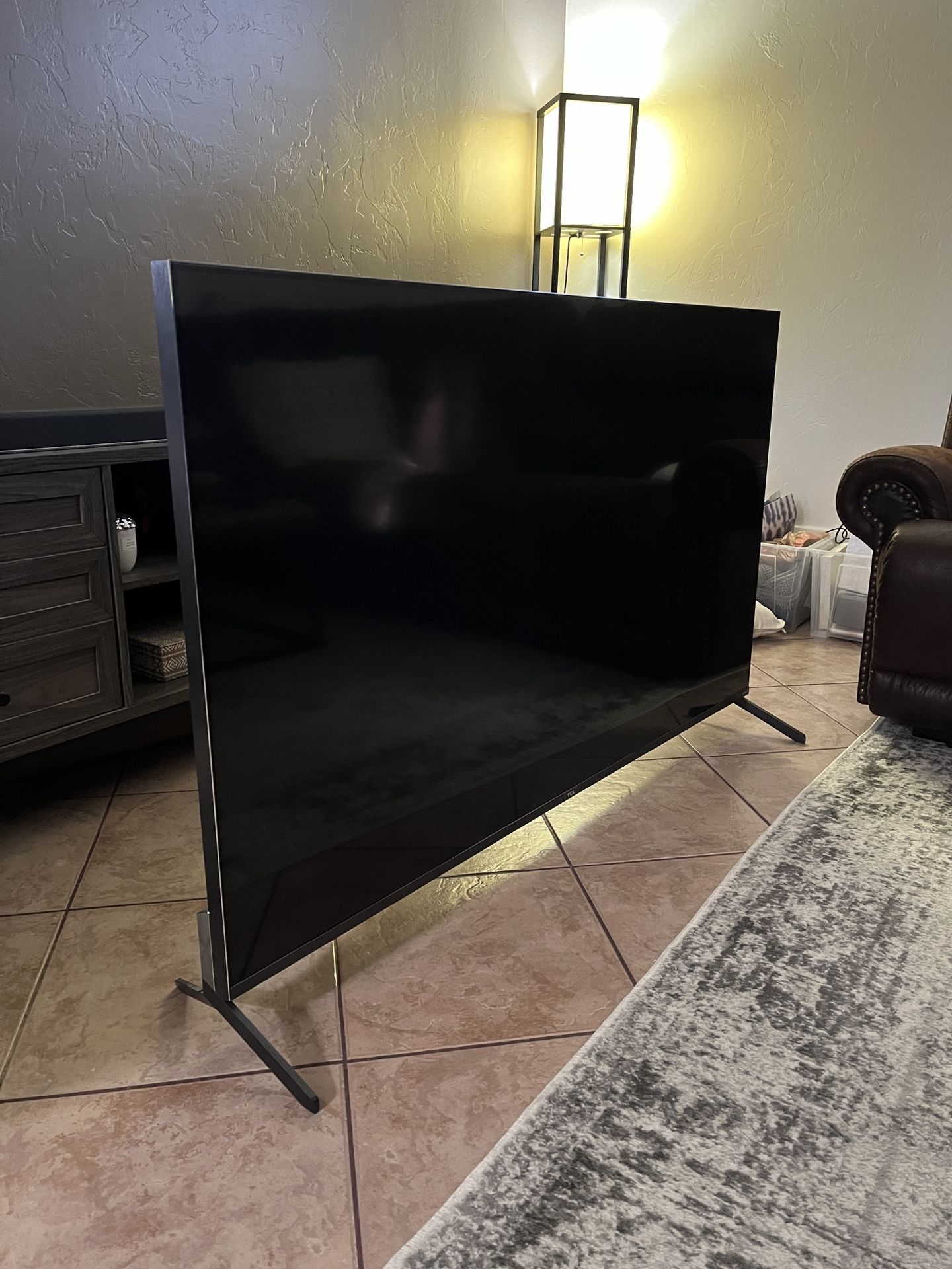 TCL Roku 65“ smart tv