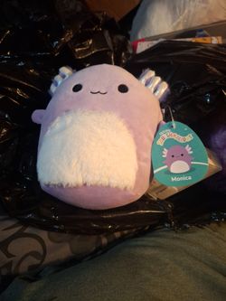 Squishmellow Monica