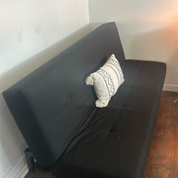 Black Futon 