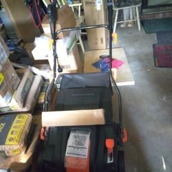 WEN Corded Electric Dethatcher & Scarifier 