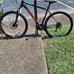 Cannondale Mountain Bike