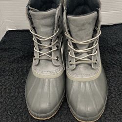Sorel boots Size 10