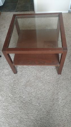 End Table / Night Stand
