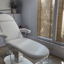 Electric Salon Bed 