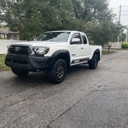 Toyota Tacoma