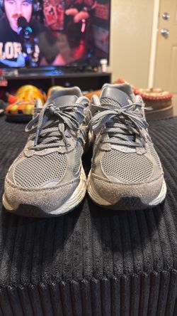 New balance grey steel lead size 5