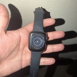 Apple Watch Series 7 – 45mm (GPS) 
