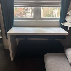 Beautiful White & Black Modern Desk/Table 