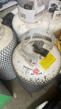 1 Empty Propane Tank 40 Lbs