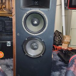X2 8" Subs A sub Sapressure And Ported Box Hits Hard 