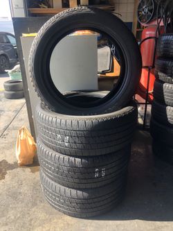 Bridgestone Dueler 285/45R22
