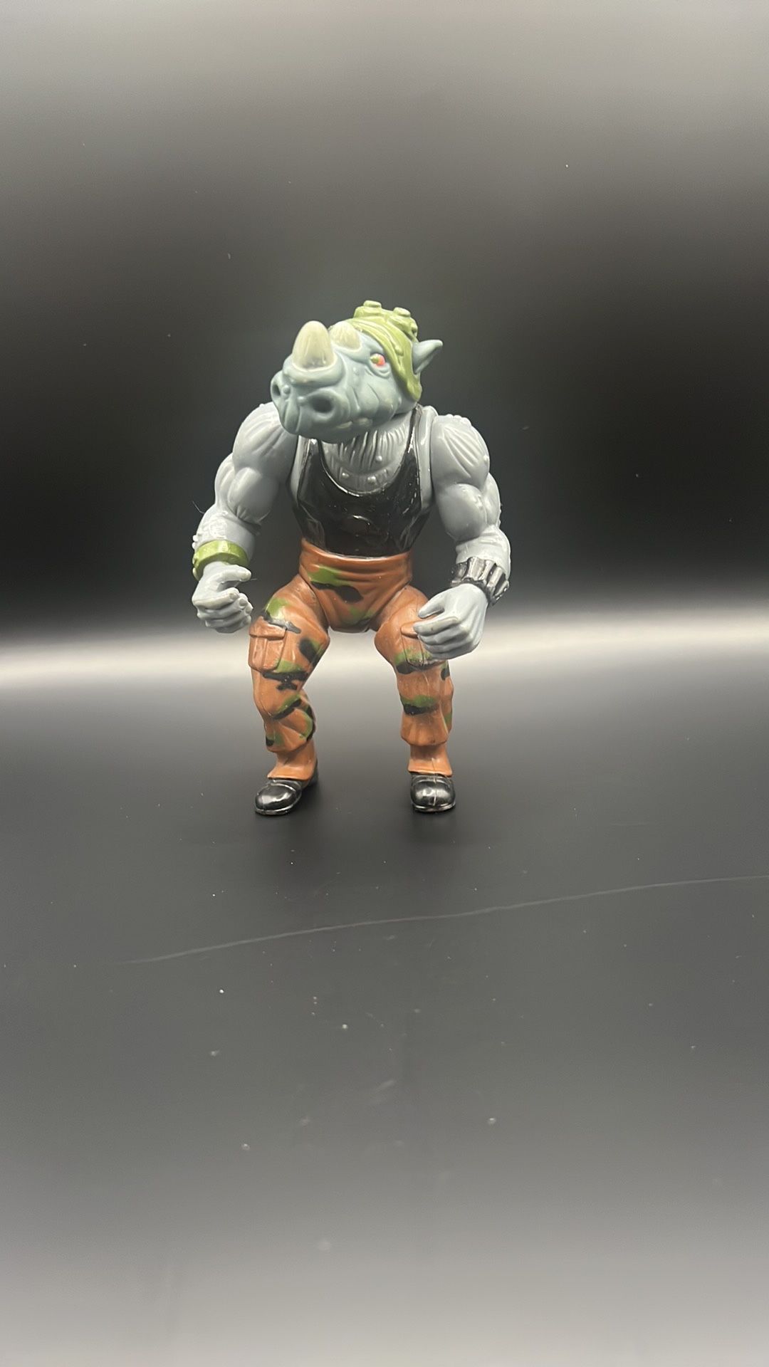 TMNT ROCKSTEADY Rhino Teenage Mutant Ninja Turtles 5" Playmate Toys 1988. Is a lil hard to get him to stand