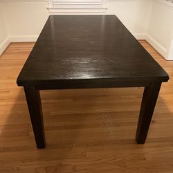 Dining Room Table - Sits 6