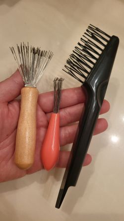 3pc Tools for removing hair from hairbrushes