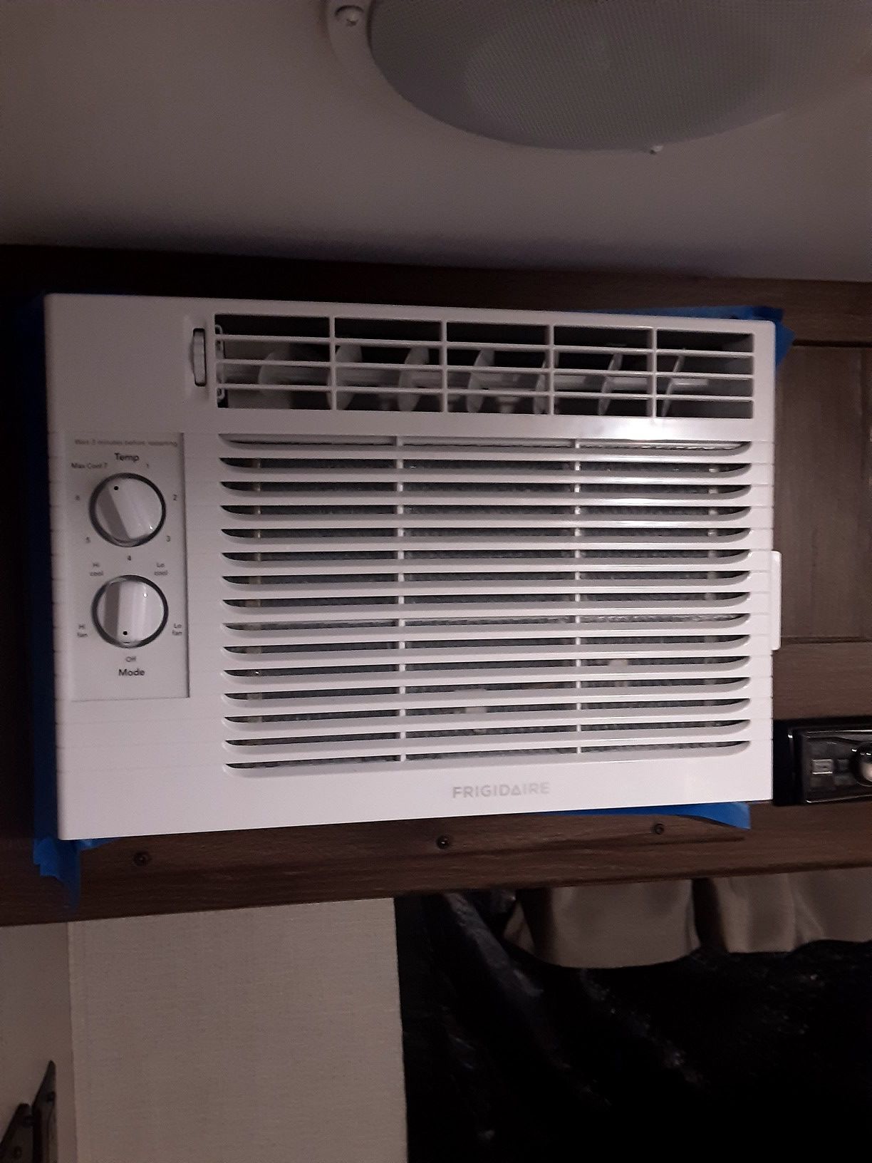 Photo RV AC, never used