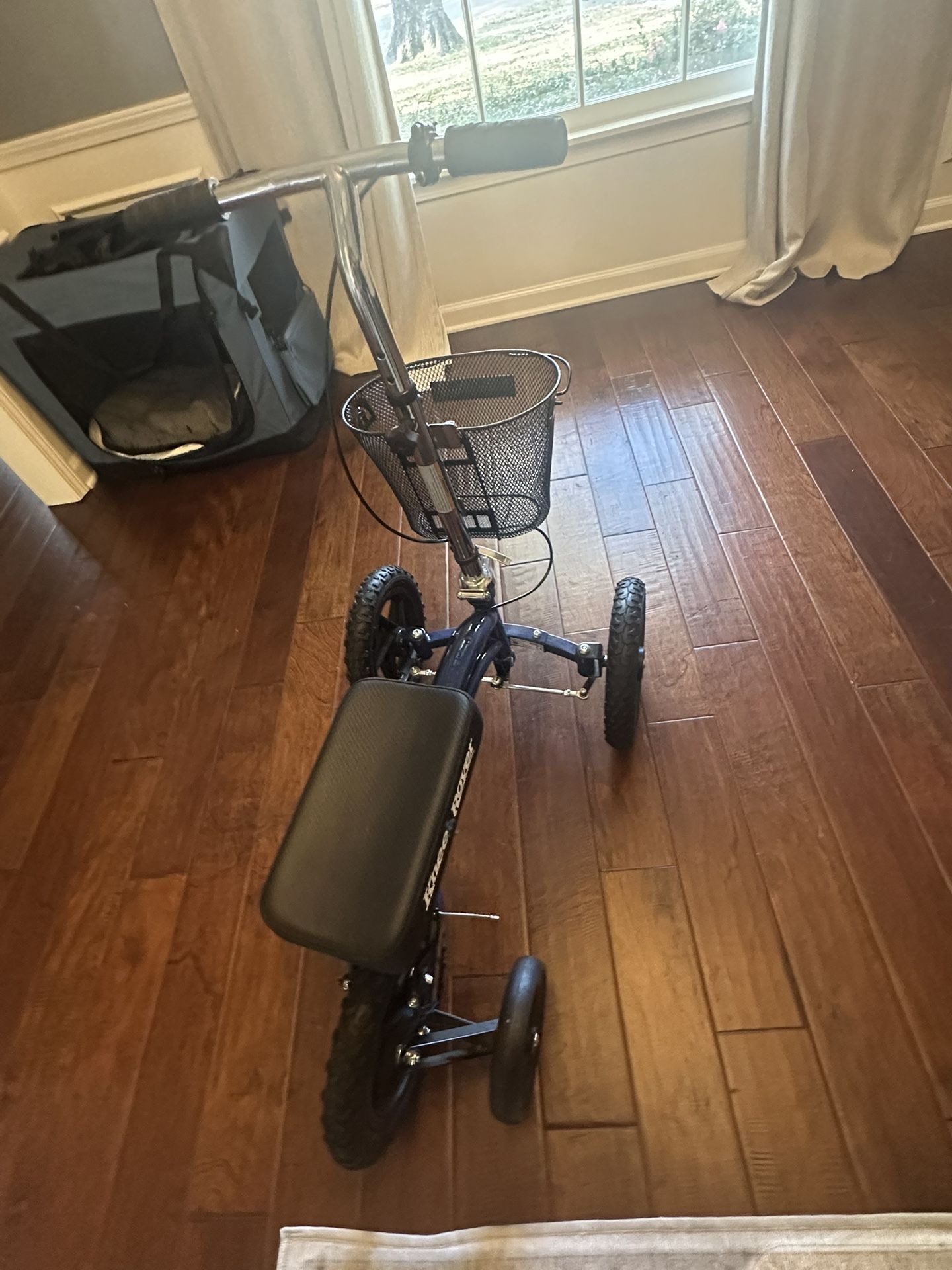 Knee Rover Scooter - Will Negotiate Price 