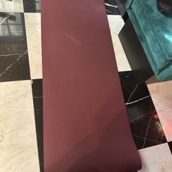 Gaiam Performance Yoga Mat New 
