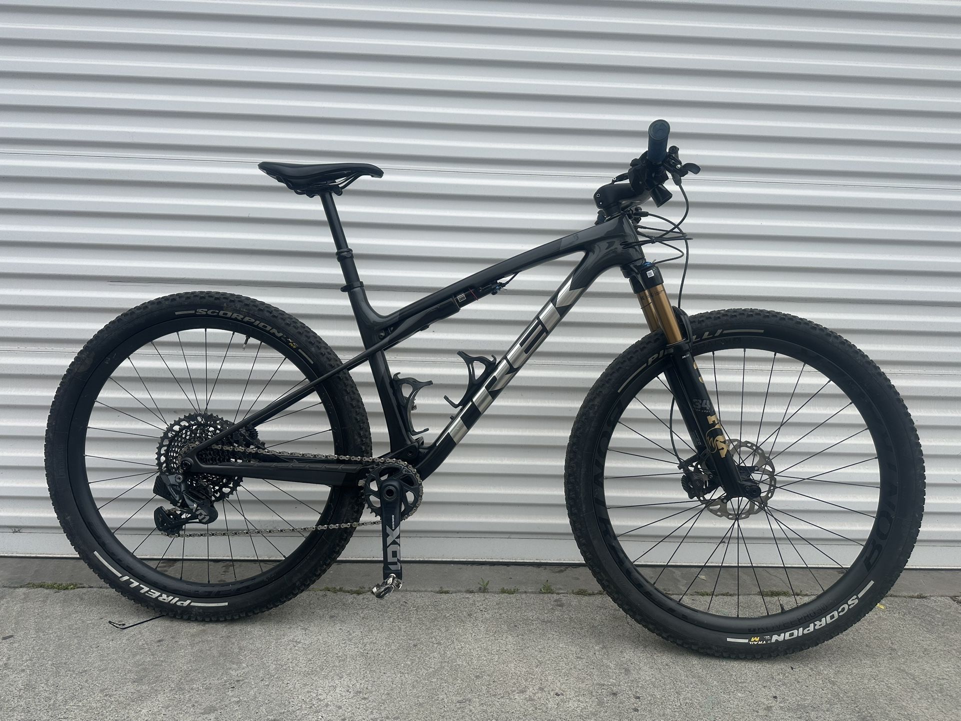 2024 Trek Supercaliber 9.9 Dream Build Large