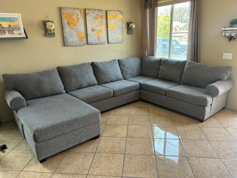 Large and super comfortable grey sectional couch from Living Spaces LIKE NEW