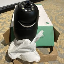 SET 2 WIFI SMART SECURITY LIGHT BULB CAMERA - brand new