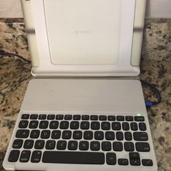 Logitech Keyboard Folio Case for iPad 2G/3G/4G